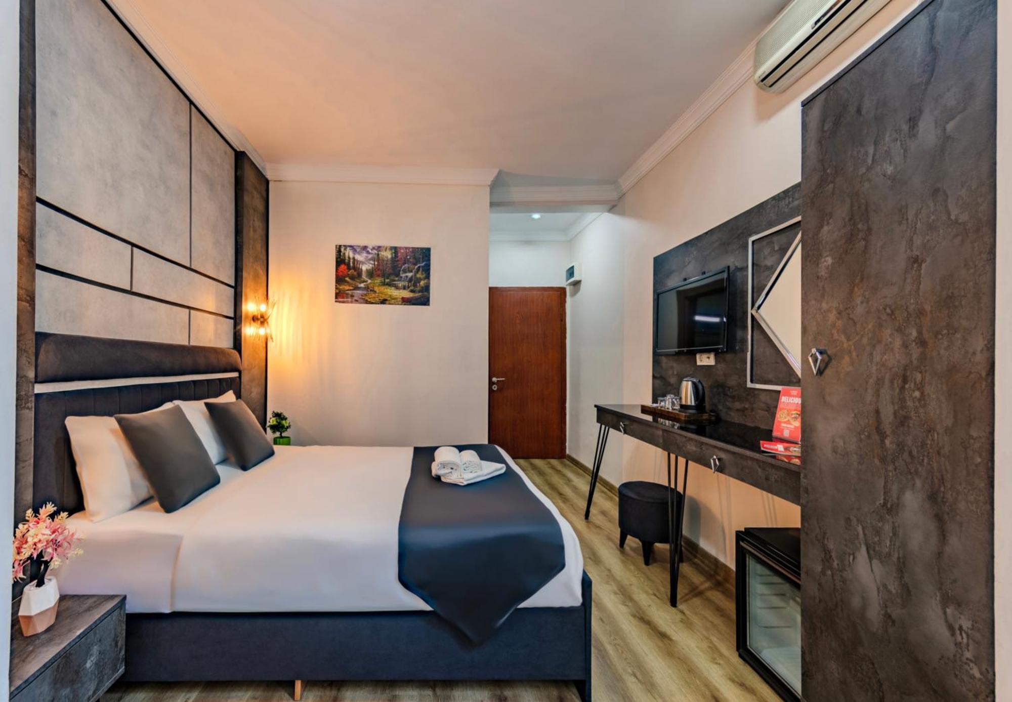 La Pazza Suites อิสตันบูล ภายนอก รูปภาพ