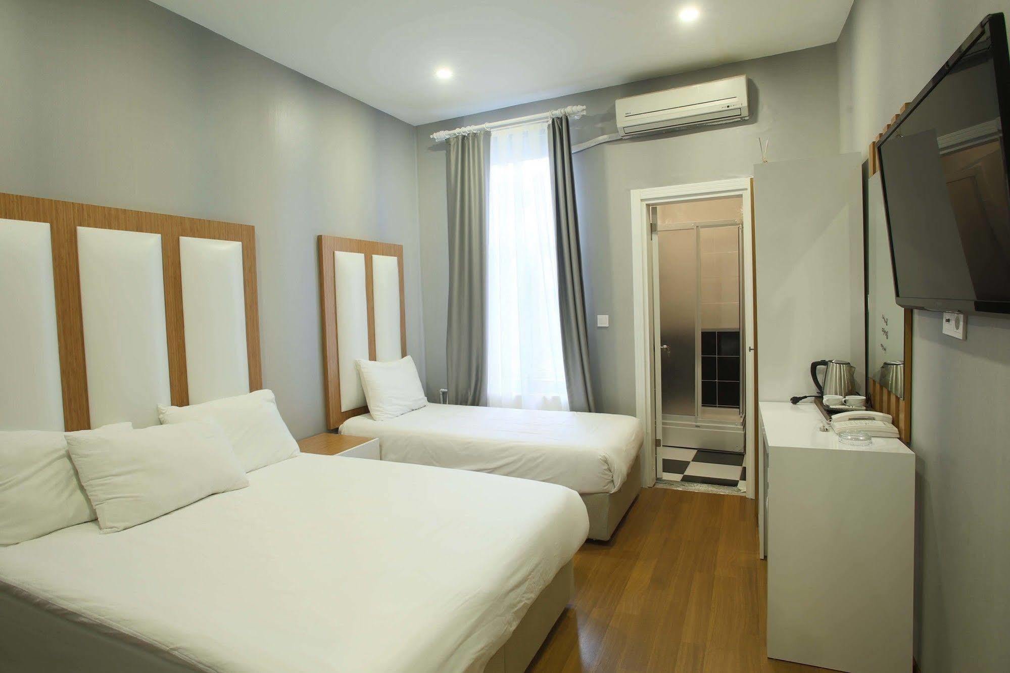 La Pazza Suites อิสตันบูล ภายนอก รูปภาพ