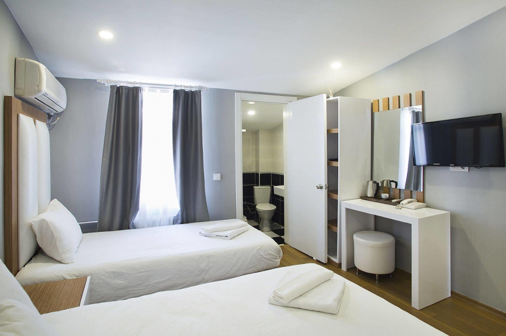 La Pazza Suites อิสตันบูล ภายนอก รูปภาพ